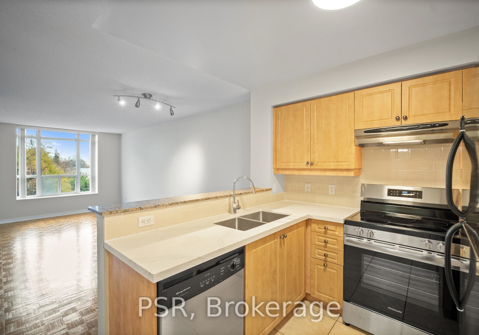 515-rosewell-avenue-toronto-ontario-c12586738