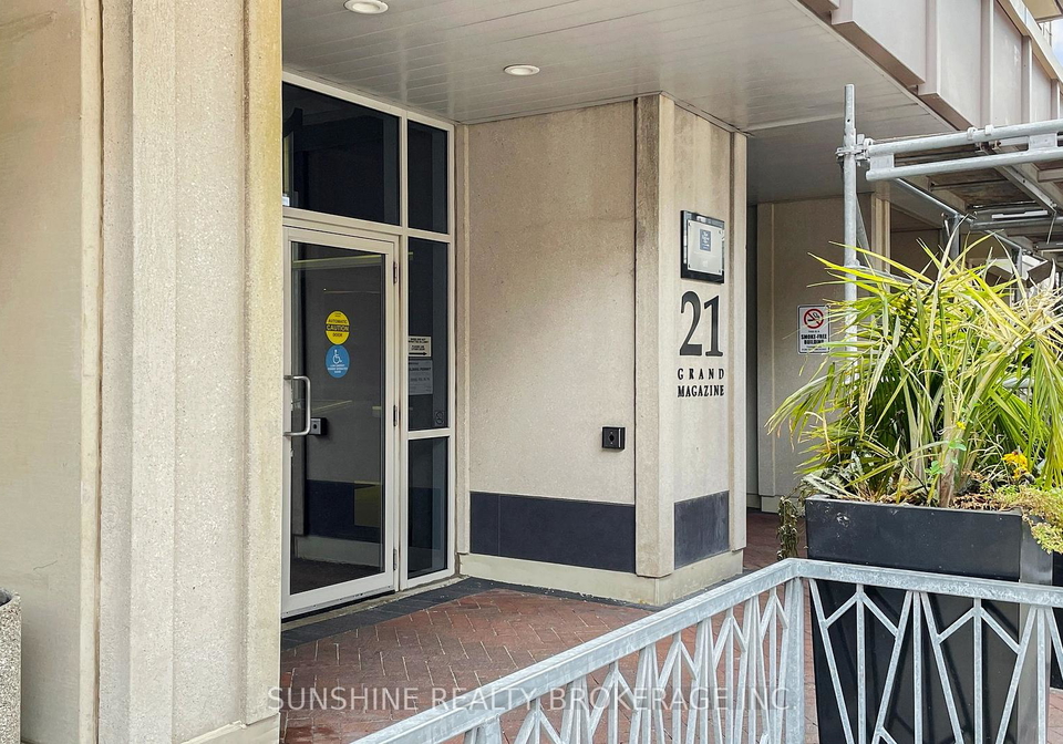 21-grand-magazine-street-w-toronto-ontario-c12586838