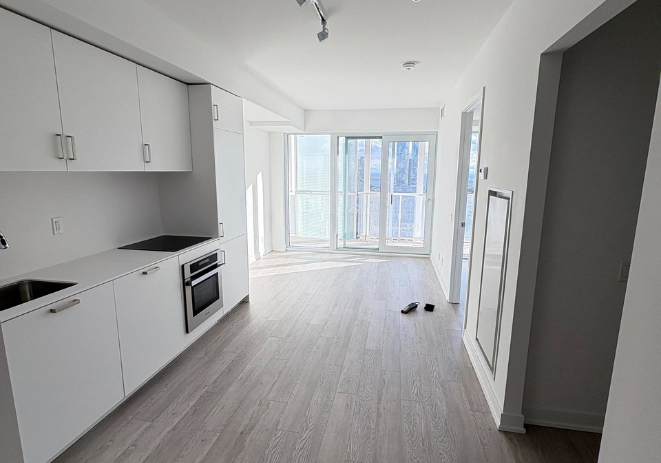 88-queen-avenue-e-toronto-ontario-c12587228