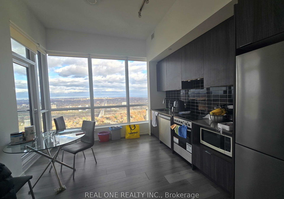 395-bloor-street-e-toronto-ontario-c12587354