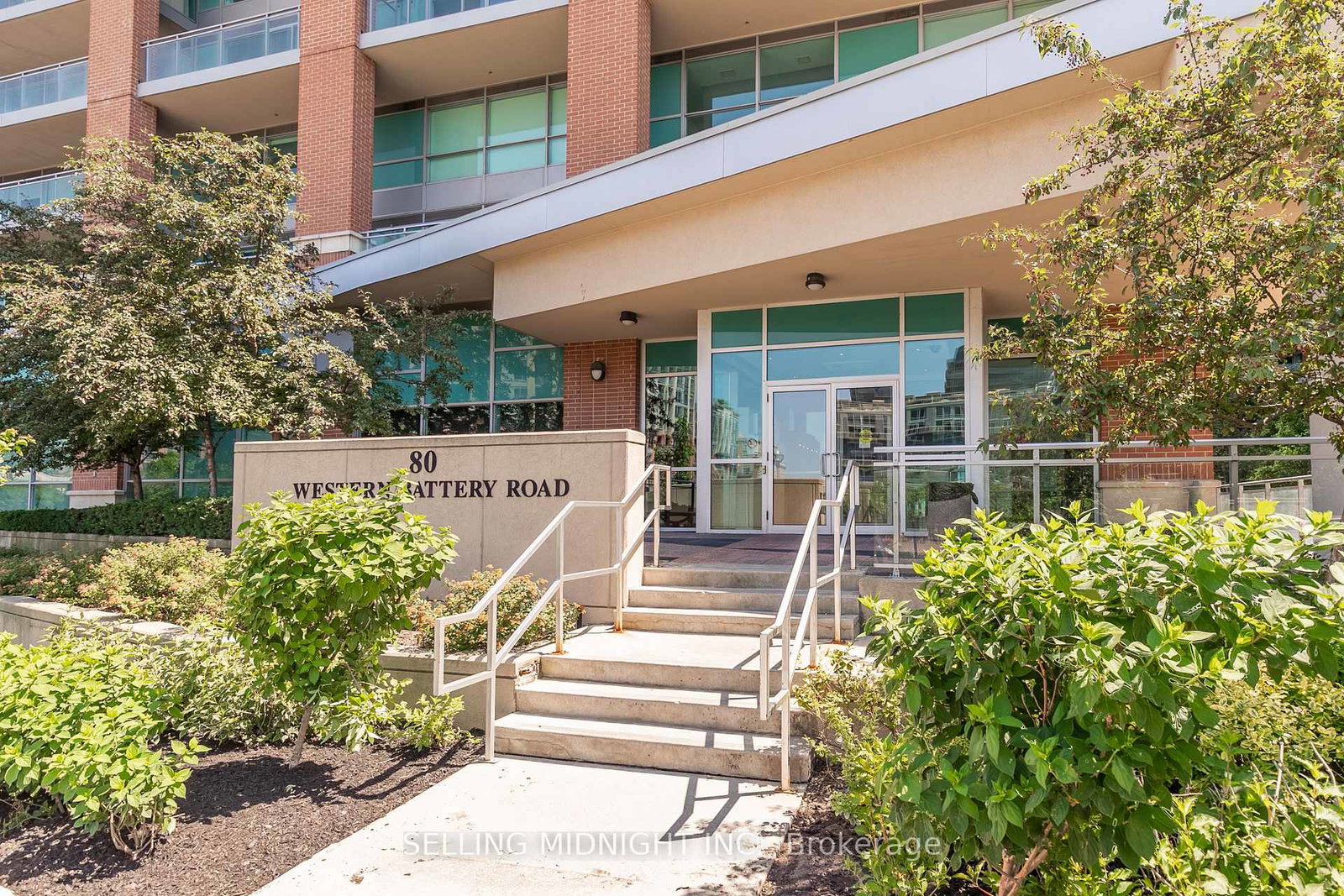 80-western-battery-road-toronto-ontario-c12587580