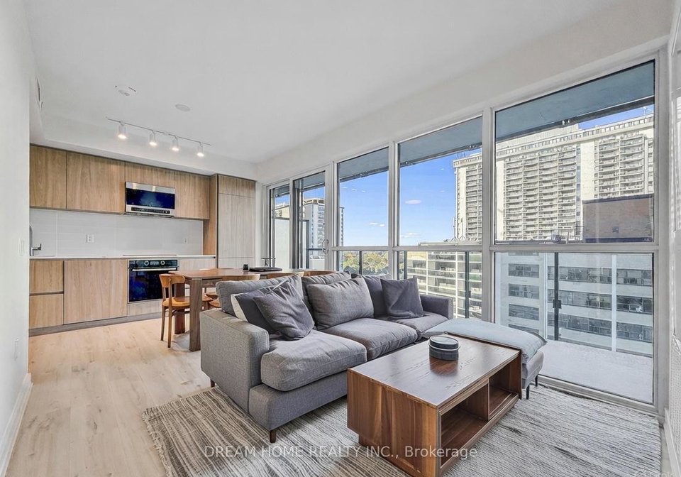 120-broadway-avenue-toronto-ontario-c12587934