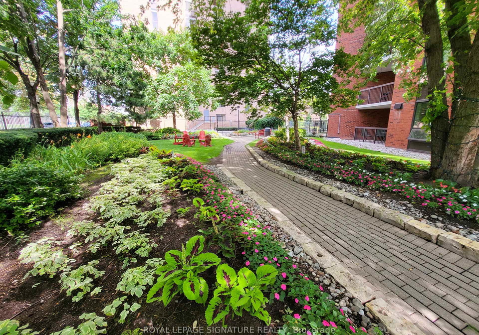 77-maitland-place-toronto-ontario-c12588028