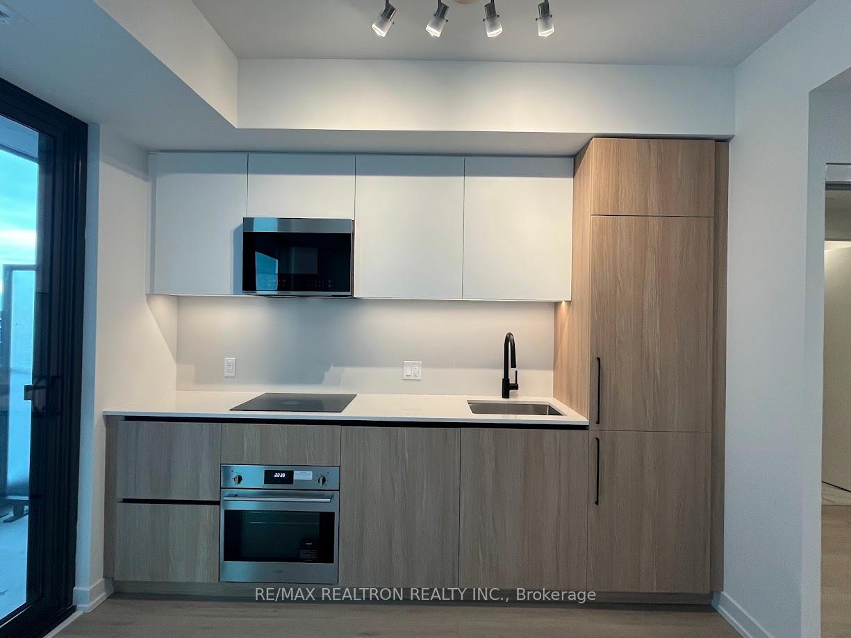35-parliament-street-toronto-ontario-c12588486
