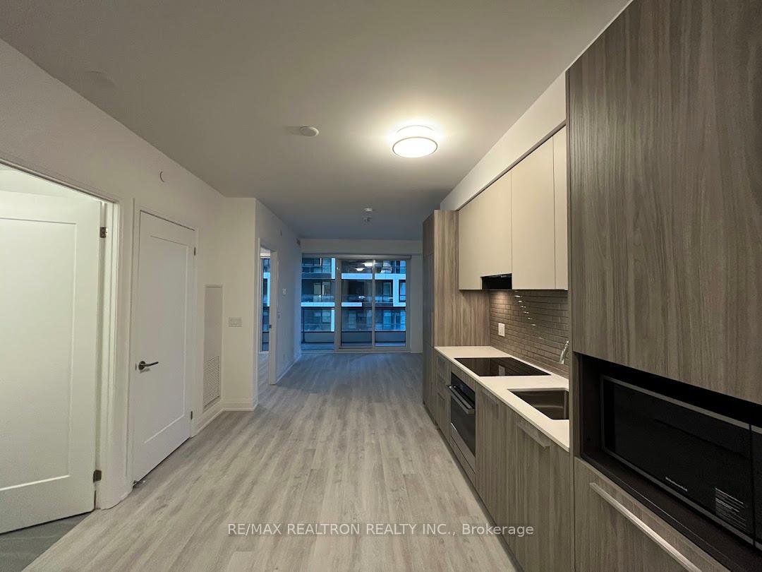 65-broadway-avenue-toronto-ontario-c12588622