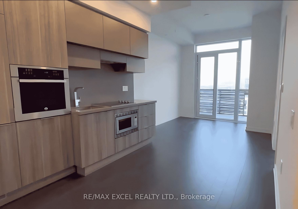 39-roehampton-avenue-toronto-ontario-c12588784