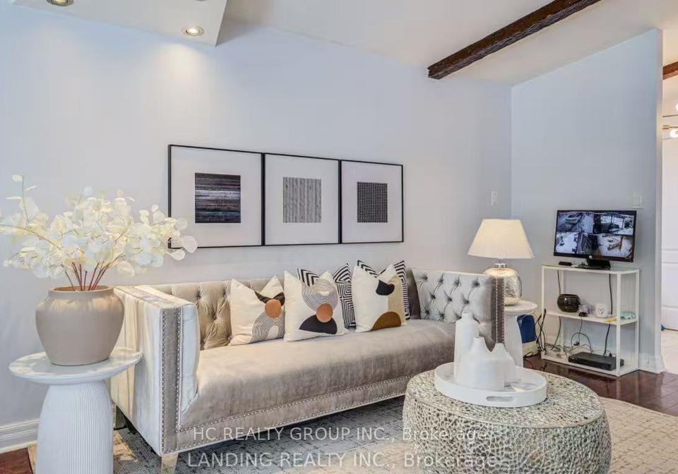 61-kingslake-road-north-york-ontario-c12588888