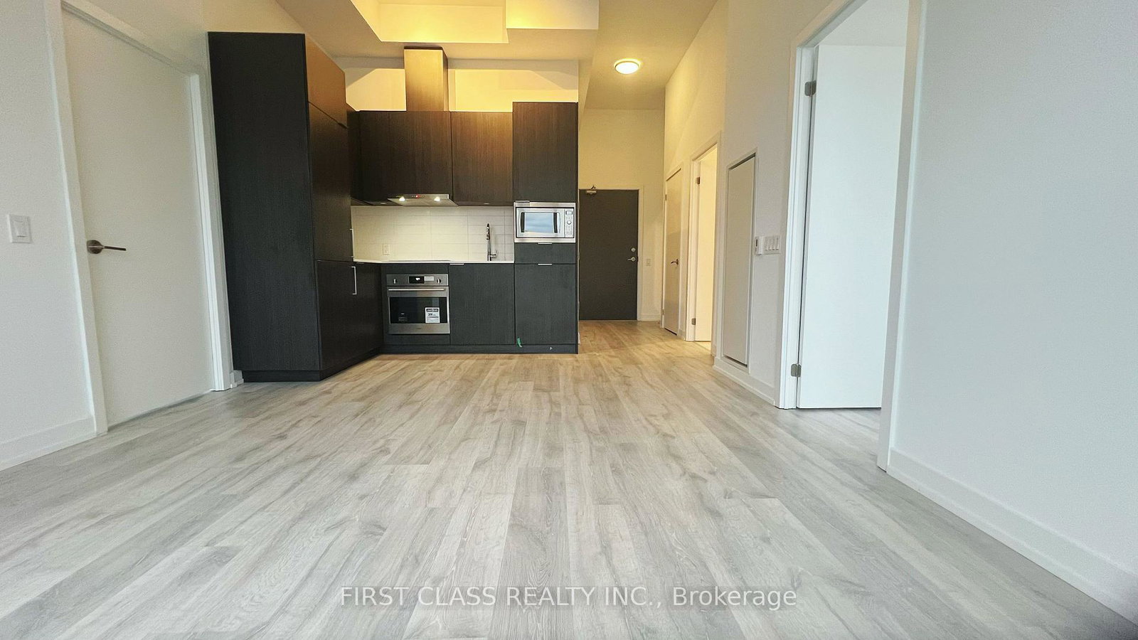 7-golden-lion-heights-north-york-ontario-c12588970
