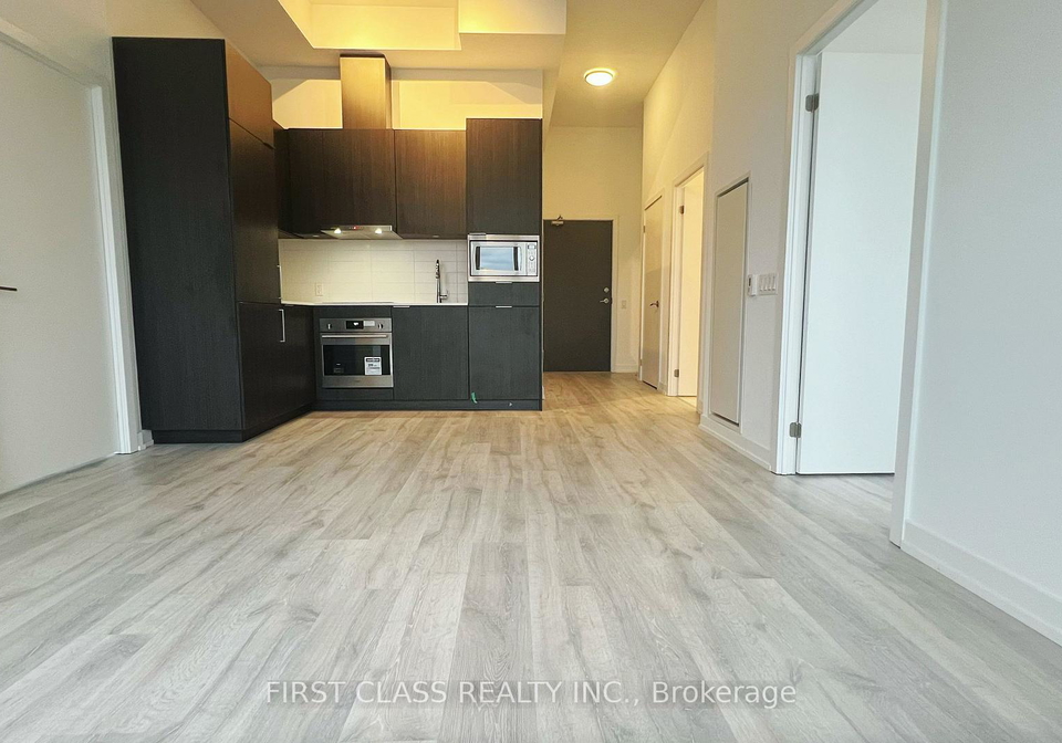 7-golden-lion-heights-north-york-ontario-c12588970