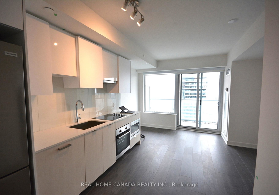 195-redpath-avenue-toronto-ontario-c12589084