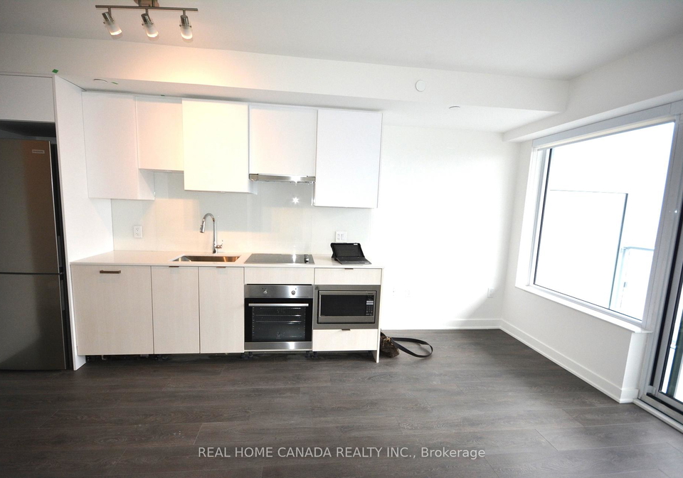 195-redpath-avenue-toronto-ontario-c12589084