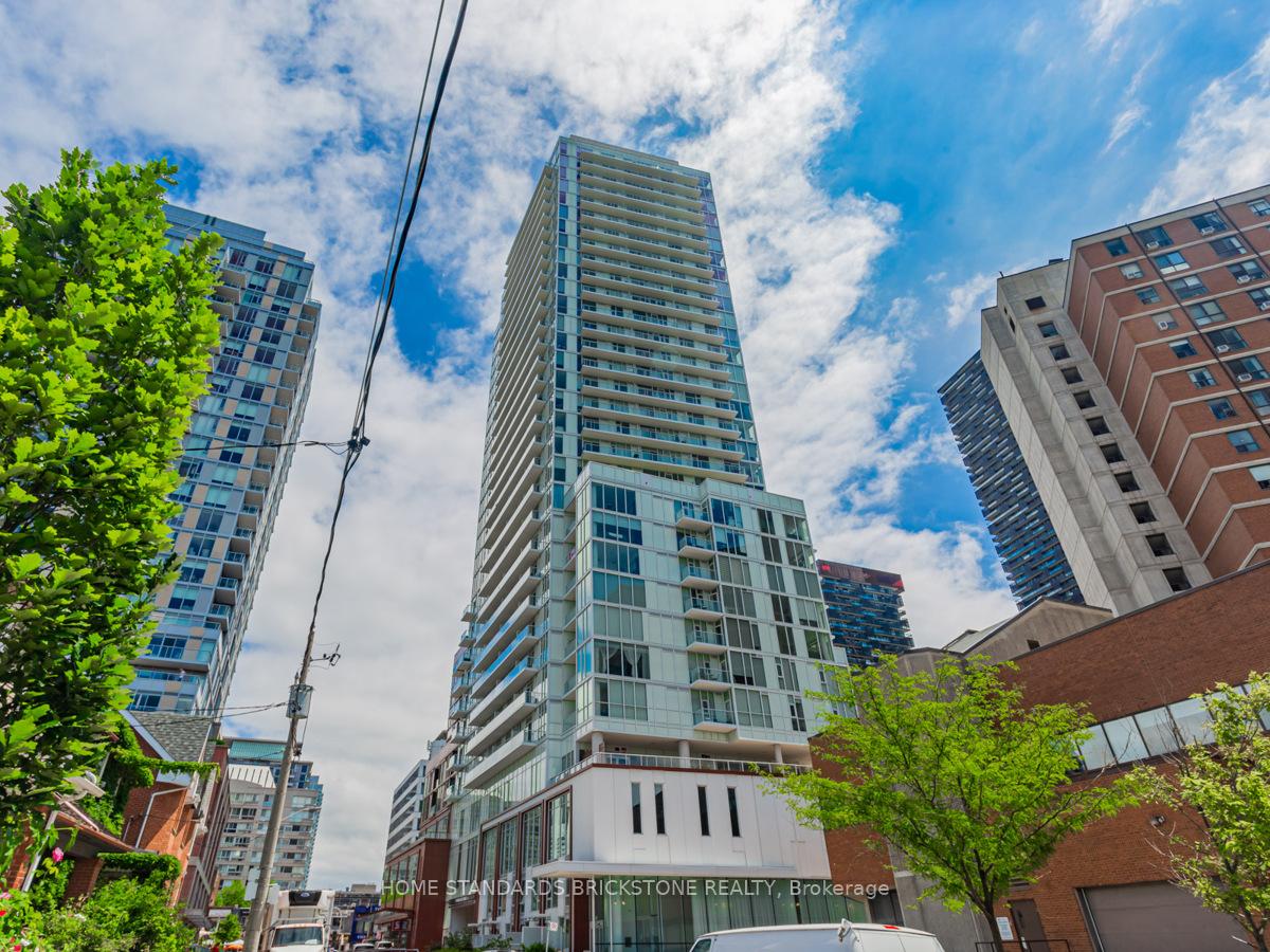 33-helendale-avenue-toronto-ontario-c12590168