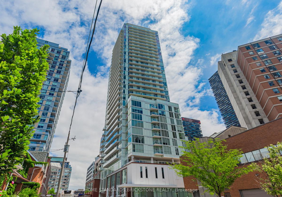33-helendale-avenue-toronto-ontario-c12590168