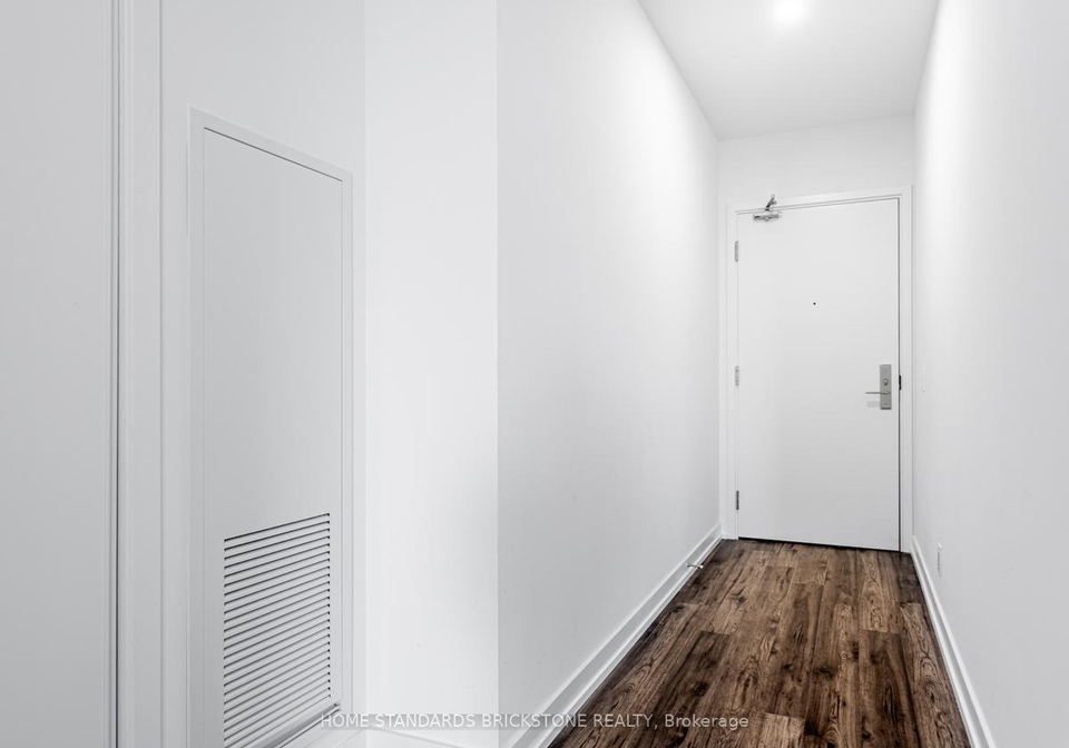 33-helendale-avenue-toronto-ontario-c12590168