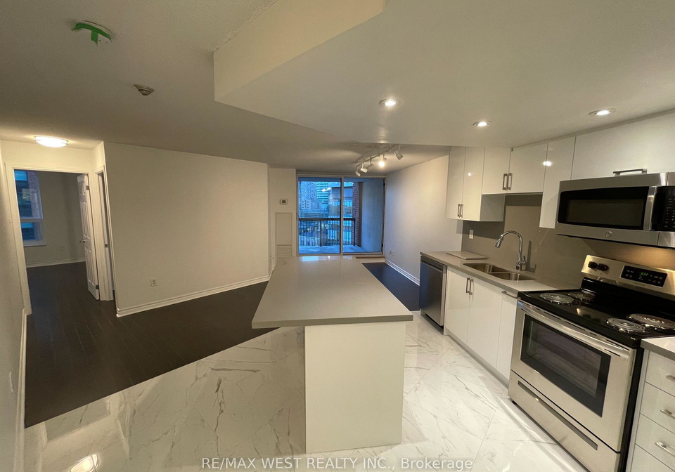 77-maitland-place-toronto-ontario-c12590208