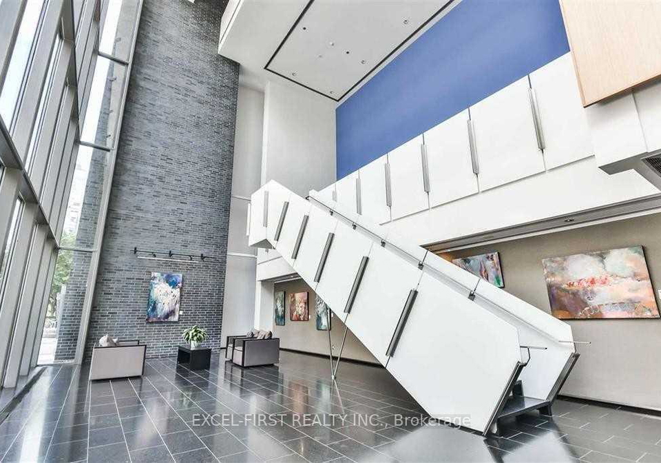 33-charles-street-e-toronto-ontario-c12590376