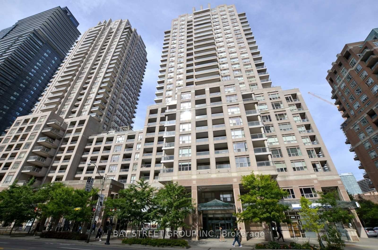 909-bay-street-toronto-ontario-c12590504