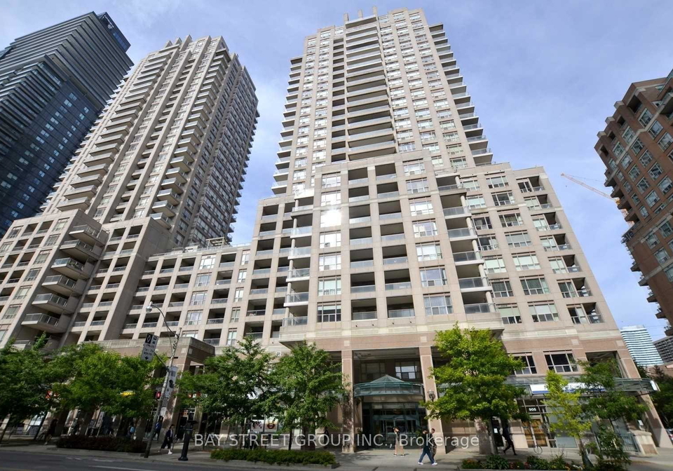 909-bay-street-toronto-ontario-c12590504