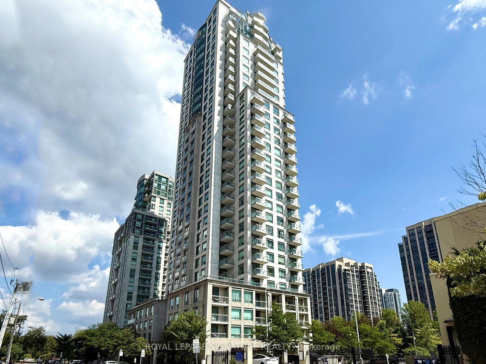 21-hillcrest-avenue-north-york-ontario-c12590728