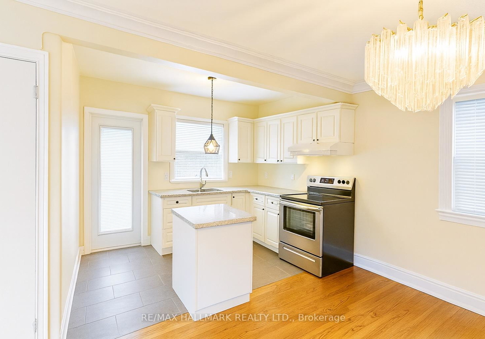 58-kappele-avenue-toronto-ontario-c12591370