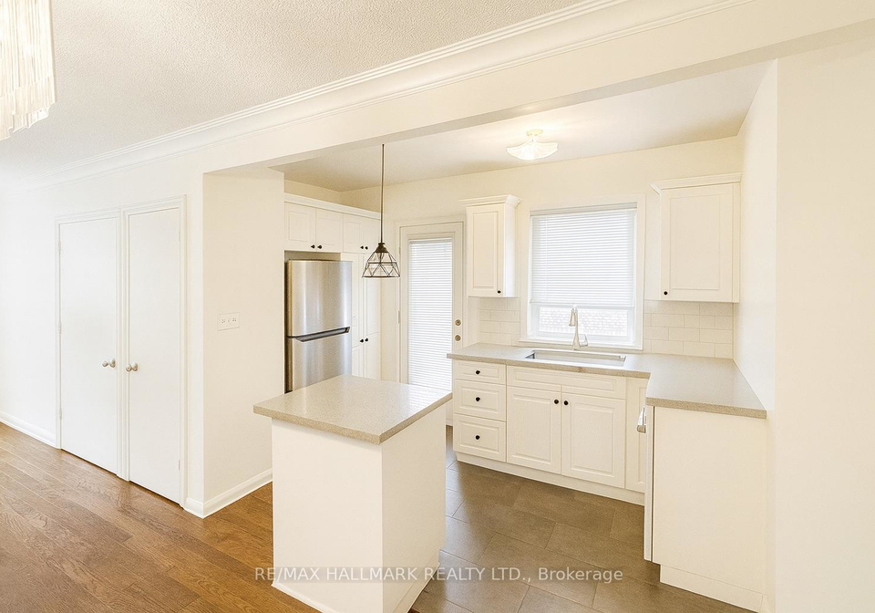 58-kappele-avenue-toronto-ontario-c12591370