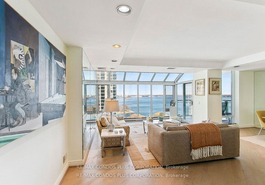 211-w-queens-quay-w-toronto-ontario-c12591420