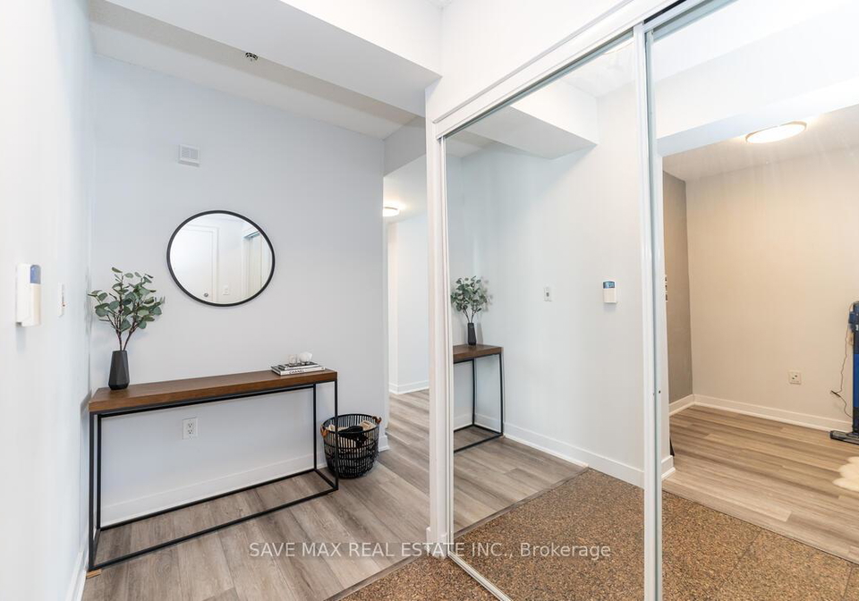 3-navy-wharf-court-toronto-ontario-c12591504