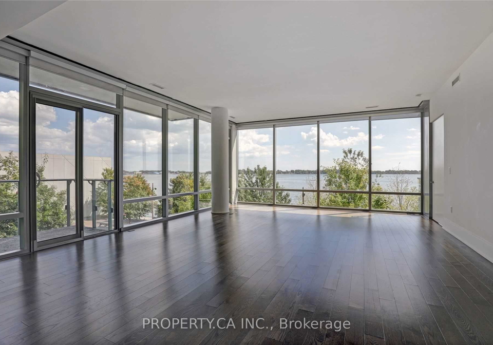 39-queens-quay-e-toronto-ontario-c12592078