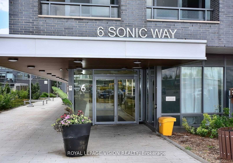 6-sonic-way-east-york-ontario-c12592436