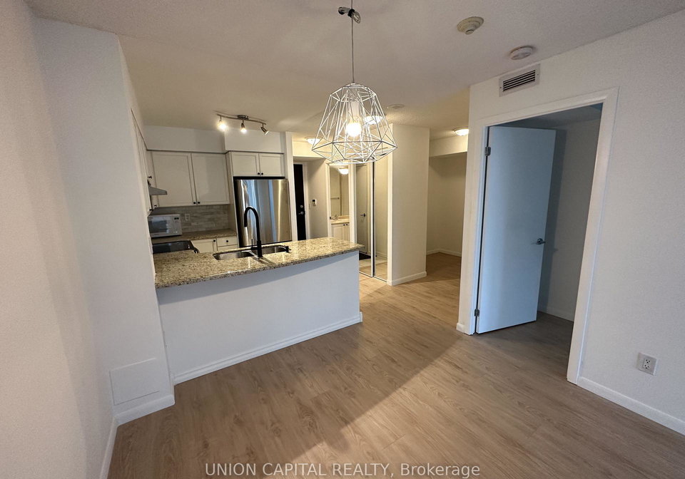 231-fort-york-boulevard-toronto-ontario-c12592444