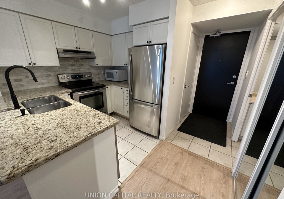 231-fort-york-boulevard-toronto-ontario-c12592444