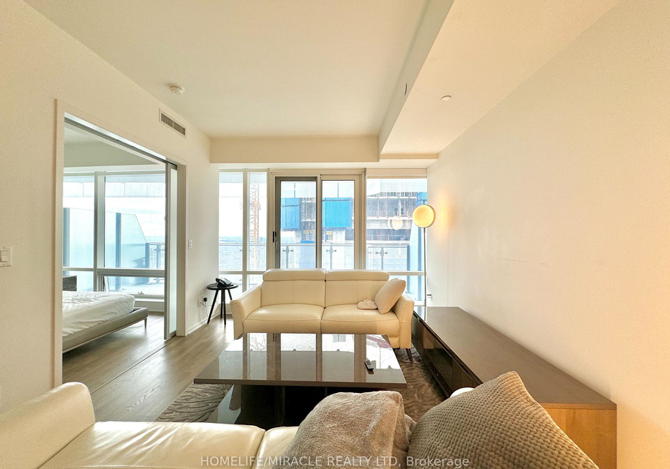 1-bloor-street-toronto-ontario-c12592448