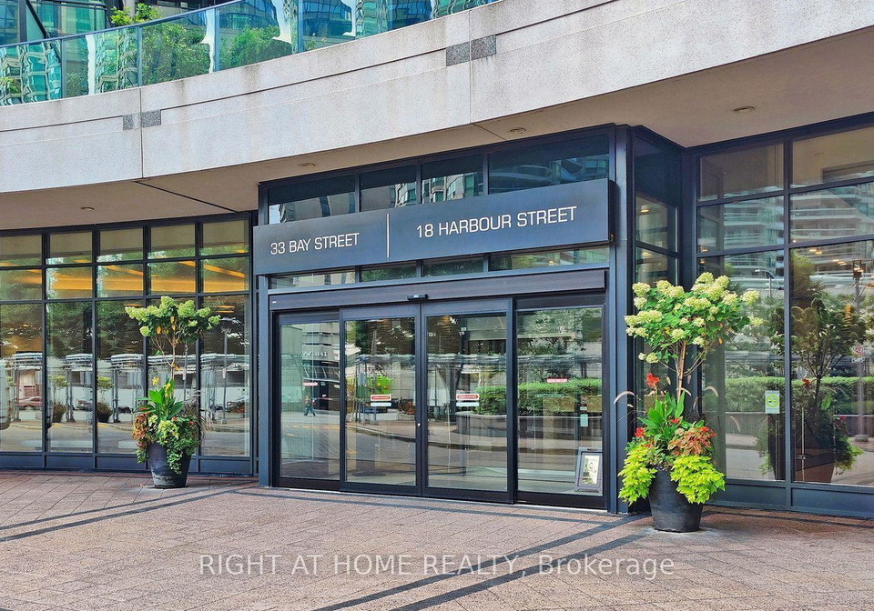 18-harbour-street-toronto-ontario-c12592604