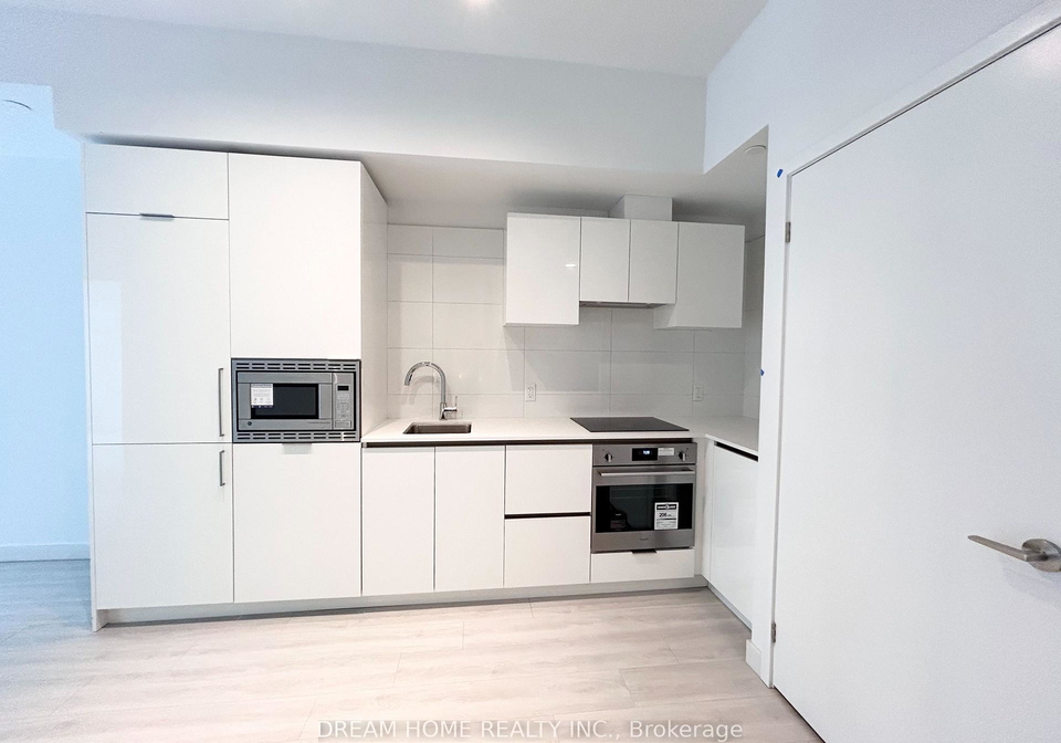 121-st-patrick-street-toronto-ontario-c12592796