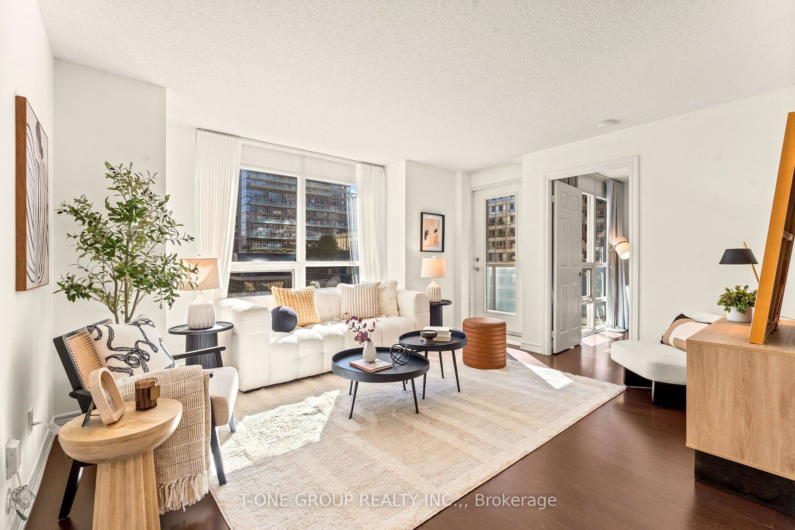 761-bay-street-toronto-ontario-c12592880