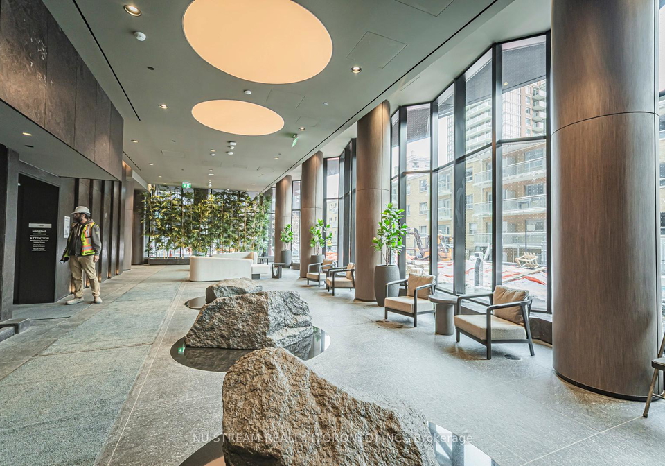 120-broadway-avenue-toronto-ontario-c12592974