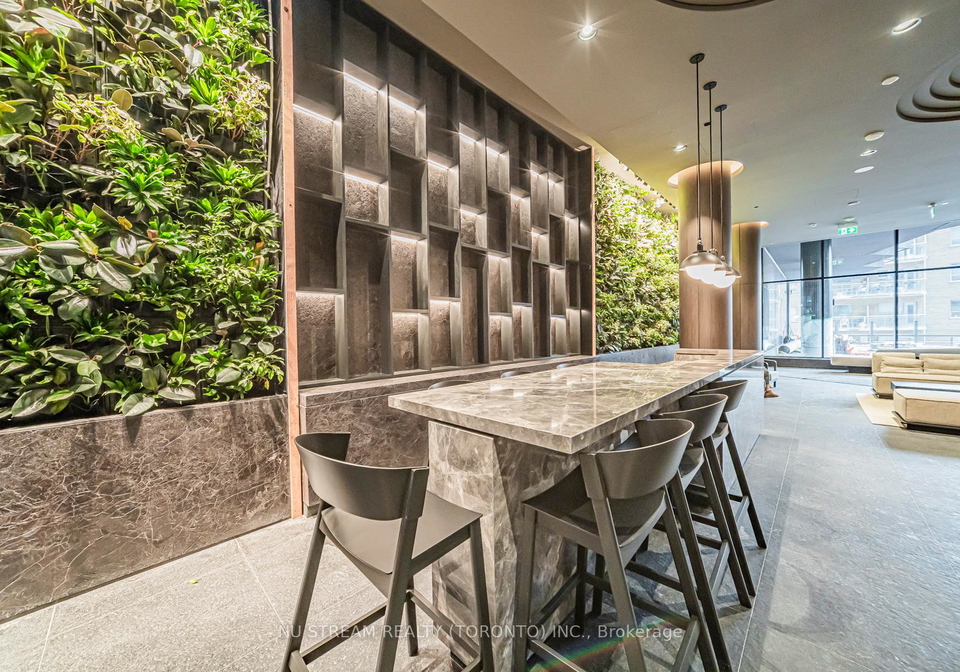 120-broadway-avenue-toronto-ontario-c12592974