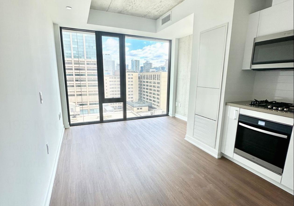 195-mccaul-street-toronto-ontario-c12593090