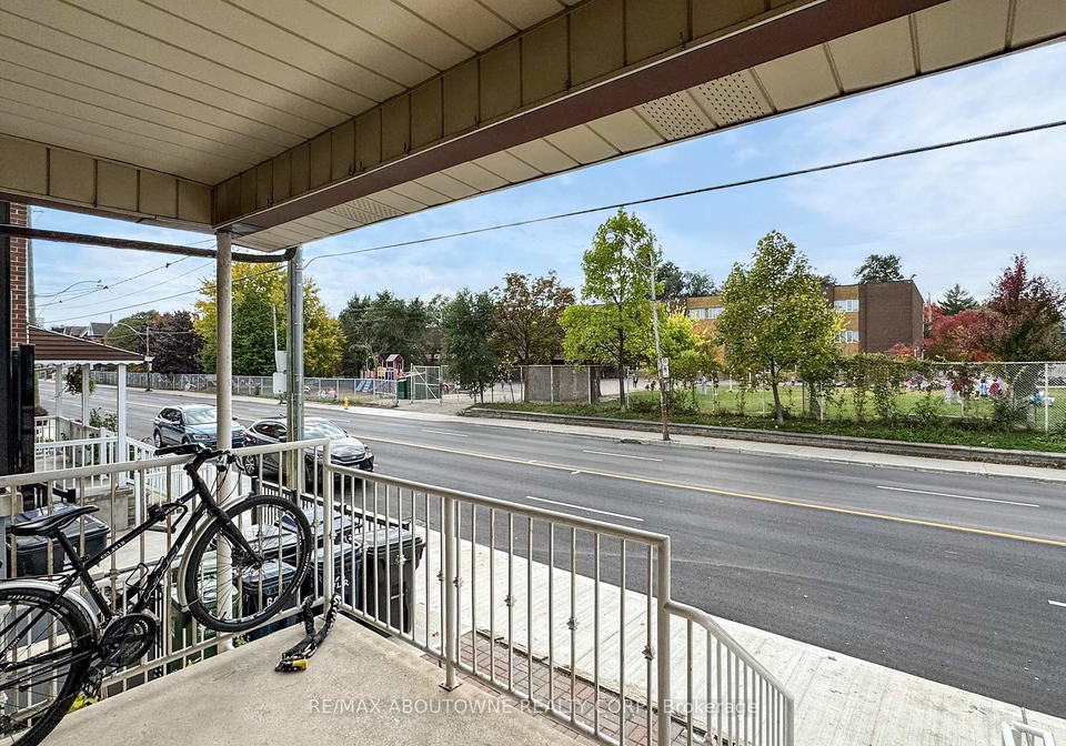 515-ossington-avenue-toronto-ontario-c12593278