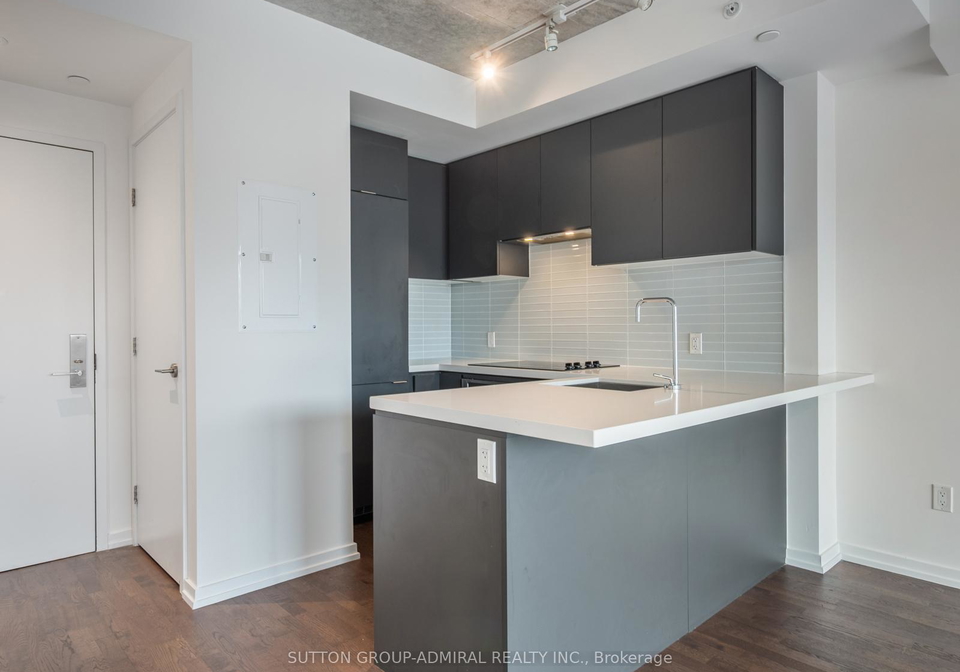 60-colborne-street-toronto-ontario-c12593280
