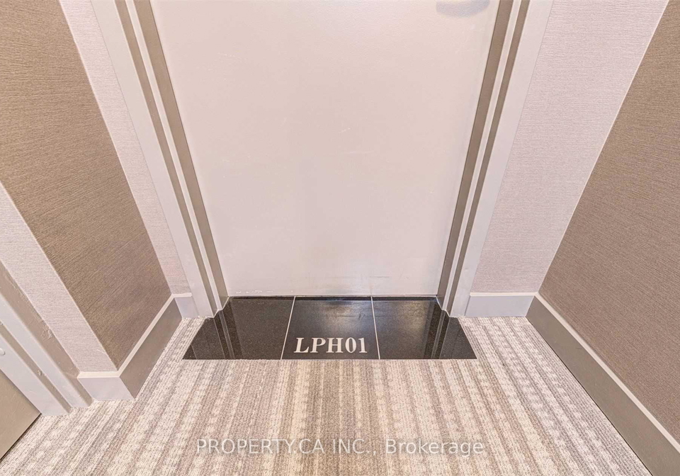 797-don-mills-road-east-york-ontario-c12593302