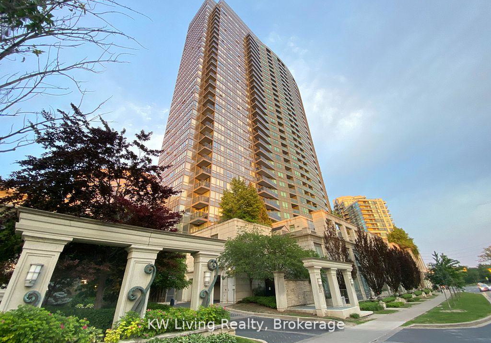15-greenview-avenue-toronto-ontario-c12593654