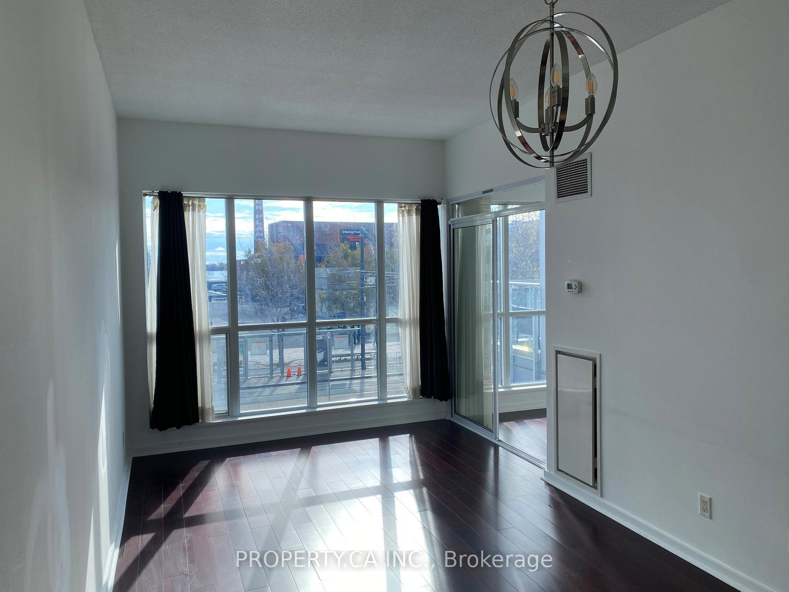 208-queens-quay-w-toronto-ontario-c12593958