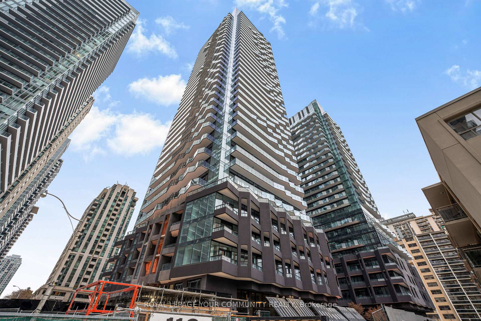 110-broadway-avenue-toronto-ontario-c12594154