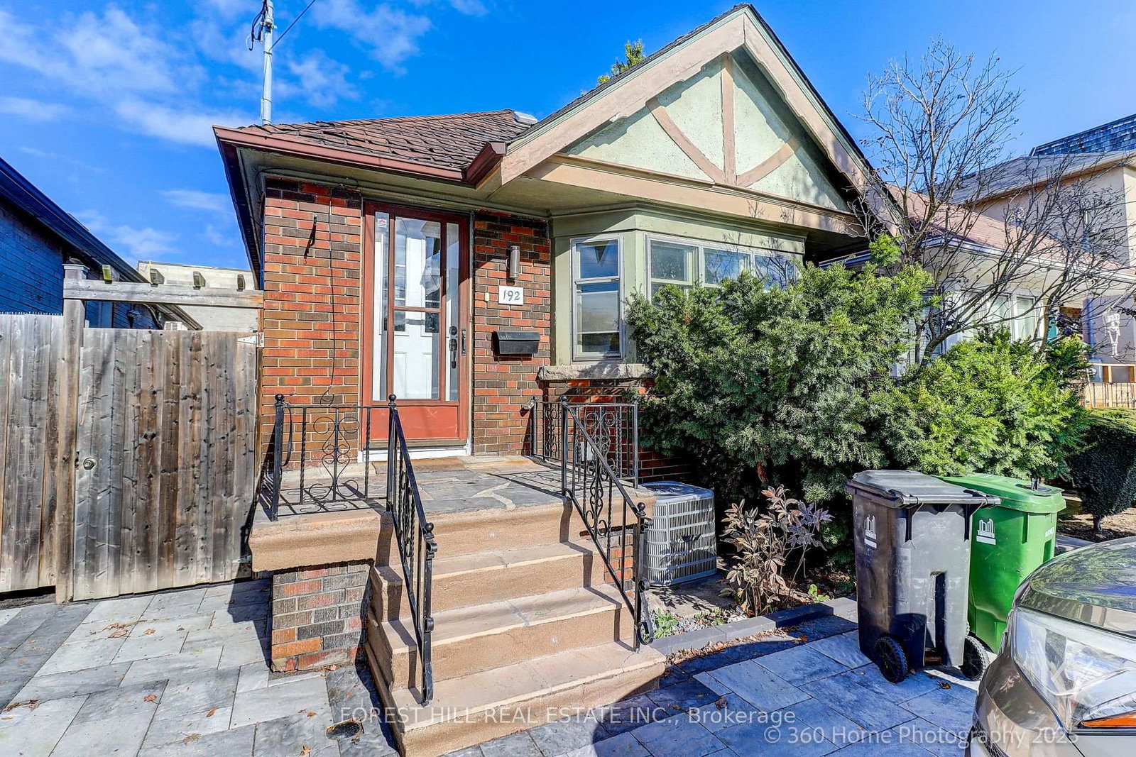 192-roe-avenue-toronto-ontario-c12594372