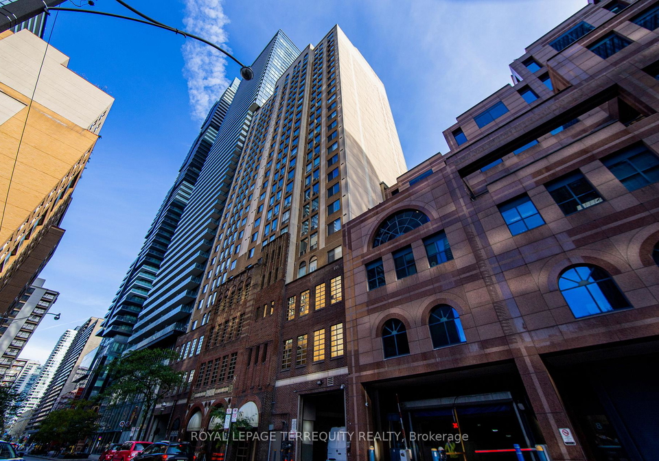 25-grenville-street-toronto-ontario-c12594390