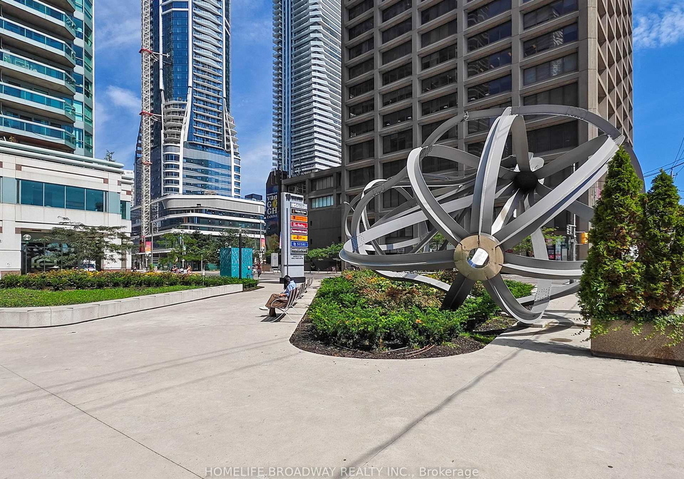 10-queens-quay-w-toronto-ontario-c12594454