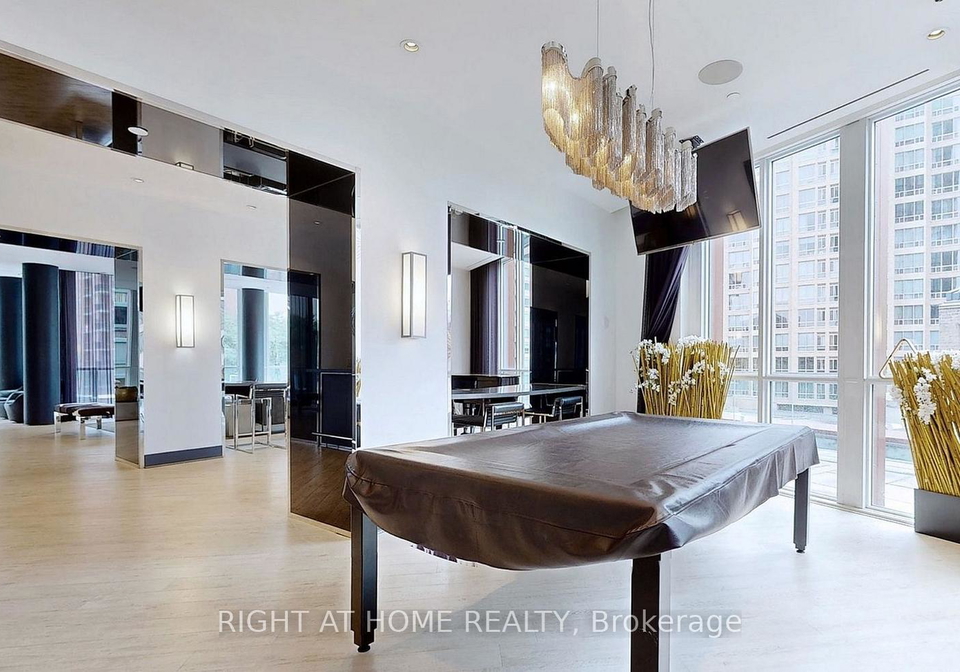32-davenport-road-toronto-ontario-c12594588