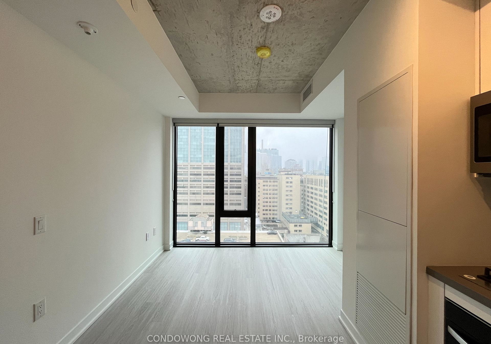 195-mccaul-street-toronto-ontario-c12594808