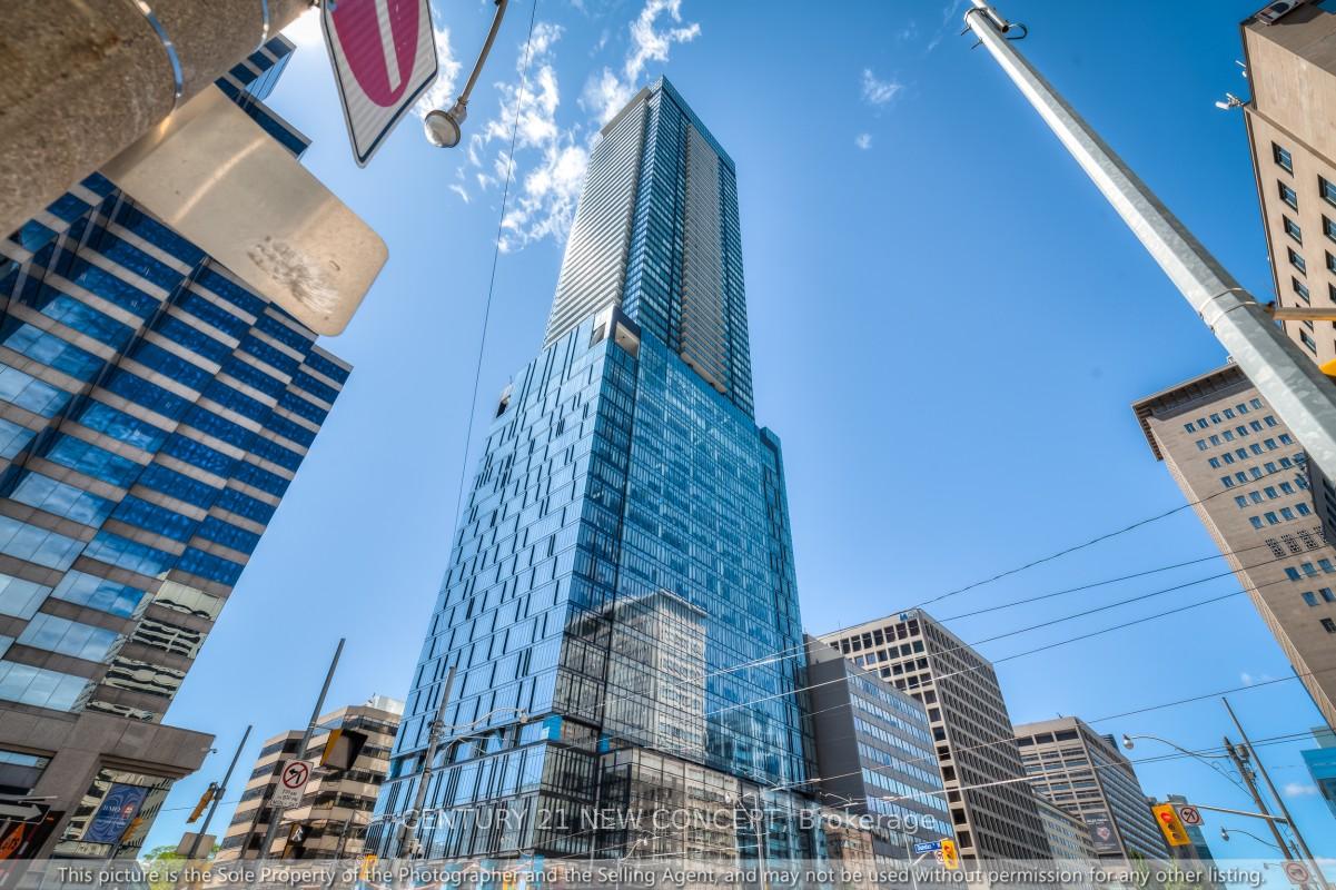 488-university-avenue-toronto-ontario-c12595086